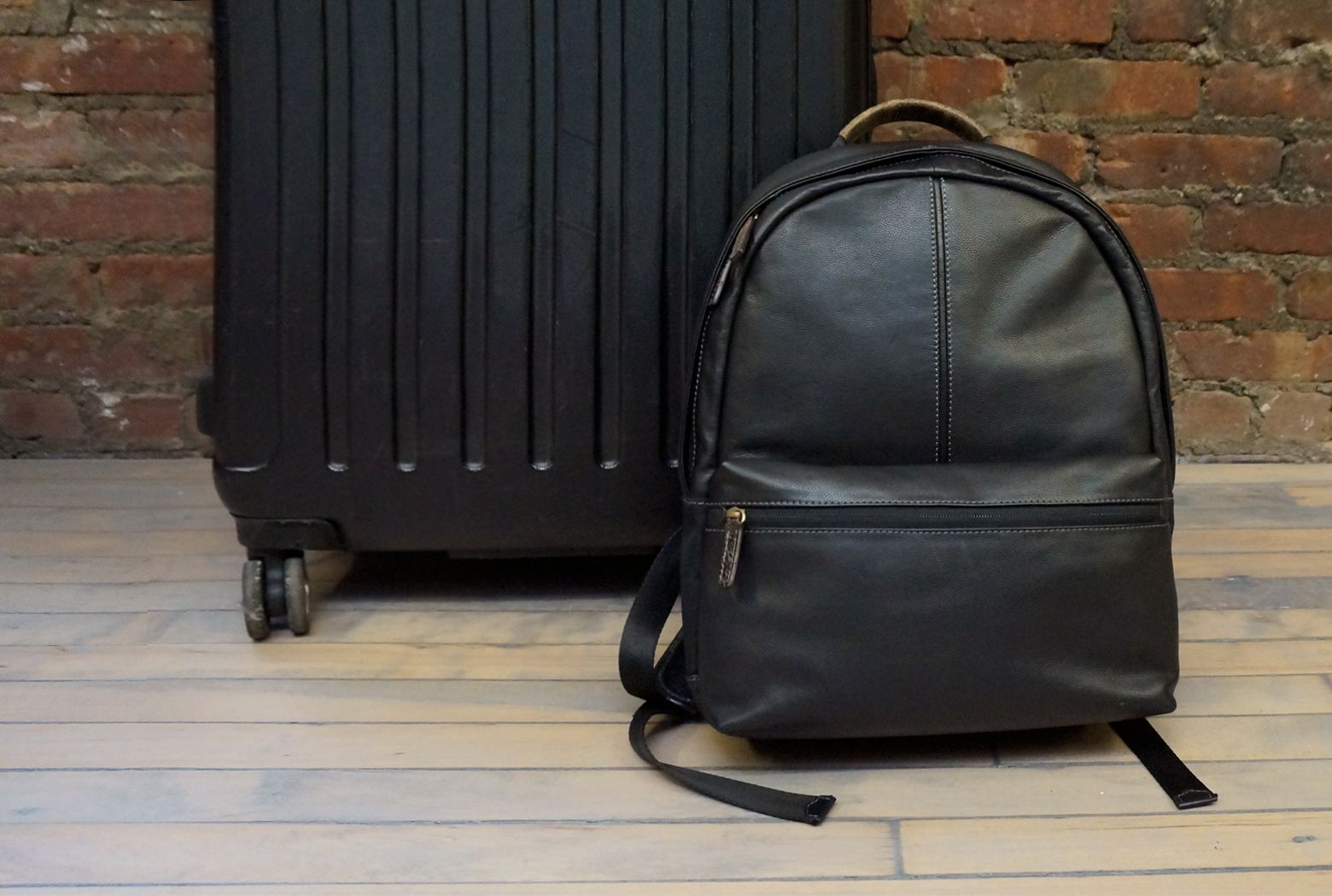 boconi slim profile leather backpack Boconi's Sloan Waxed Canvas and Pull-up Laptop Bag Olive Spot clean SideDeal: Boconi Garth Slim Leather